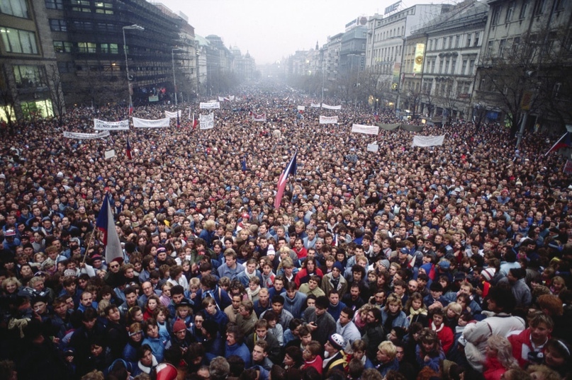 «Бархатная» революция в Чехословакии, 1989 год