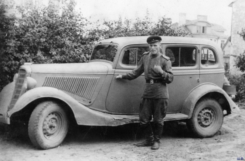 Автомобиль ГАЗ-М1, выделенный под нужды НКВД, один из символов 1930-х годов