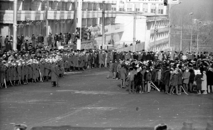 Митинг в Алма-Ате, декабрь 1986 года