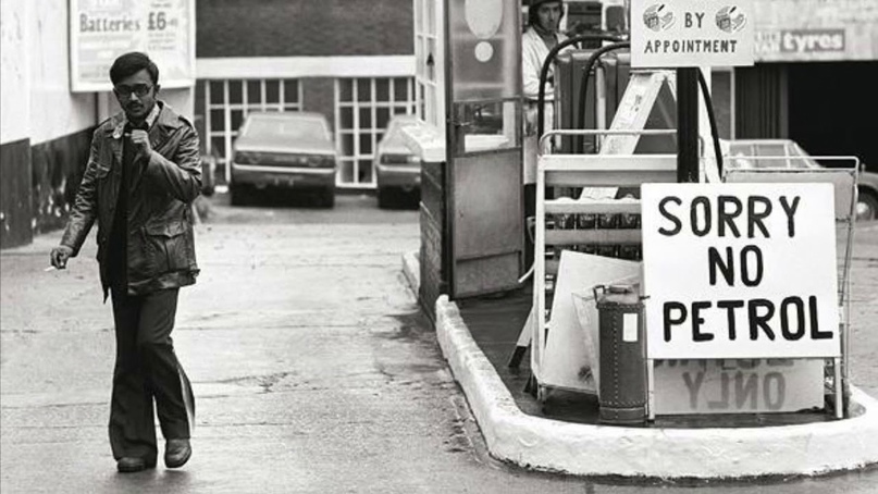 Символ энергетического кризиса 1973 года — заправки без бензина в США